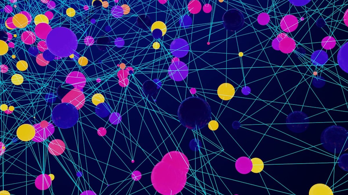 Solana vs Avalanche Crypto Showdown